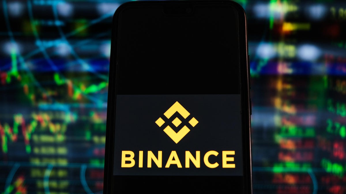 Chỉ riêng trong tháng 12/2021, Binance đã xử lý các giao dịch tiền ảo trị giá tổng cộng 2.300 tỷ USD - Ảnh: iStock