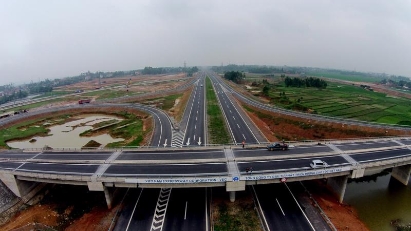 VNDirect: Certain stocks to benefit from expressway construction