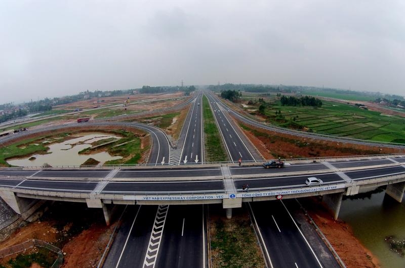 VNDirect: Certain stocks to benefit from expressway construction