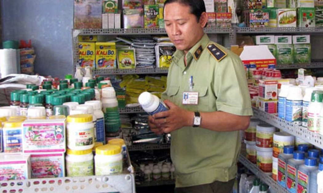 Quản lý chặt chất lượng vật tư nông nghiệp.