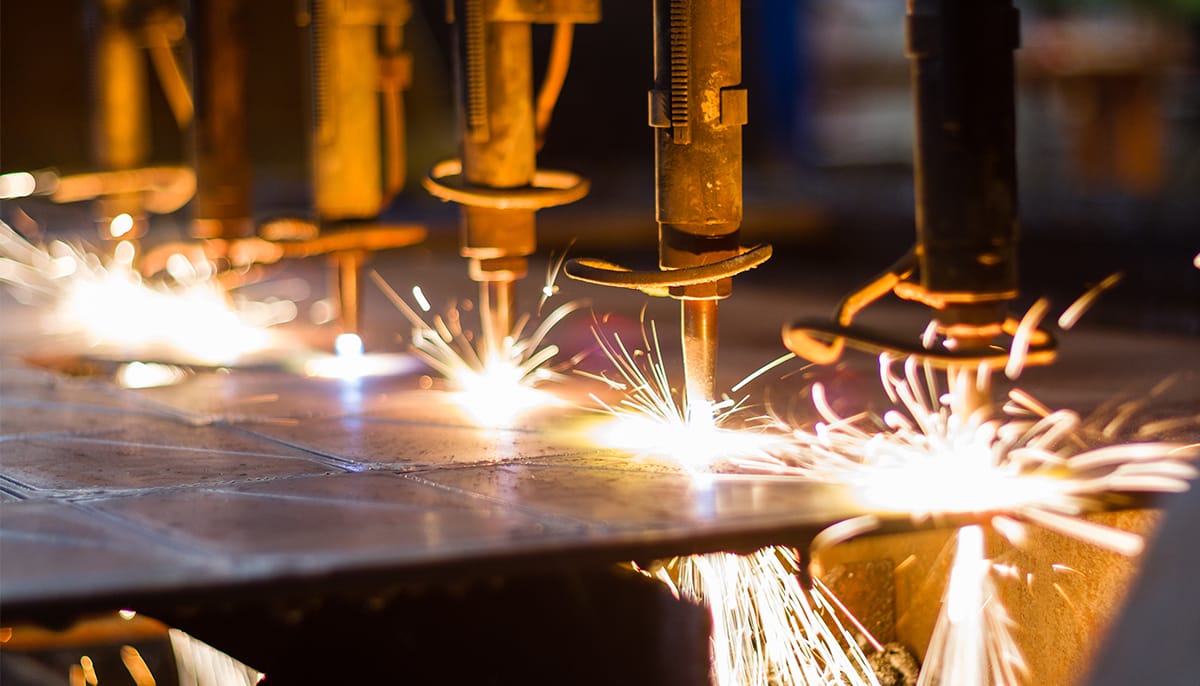 Năm nay c&oacute; hơn 98.000/270.000 c&ocirc;ng nh&acirc;n lao động l&agrave;m việc trong c&aacute;c khu chế xuất, khu c&ocirc;ng nghiệp lựa chọn ở lại l&agrave;m việc xuy&ecirc;n Tết.