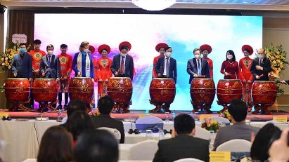 New model needed to nurture creativity at startups