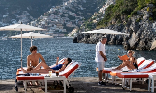 Xu hướng du lịch năm 2022: Chơi lớn, tiêu nhiều