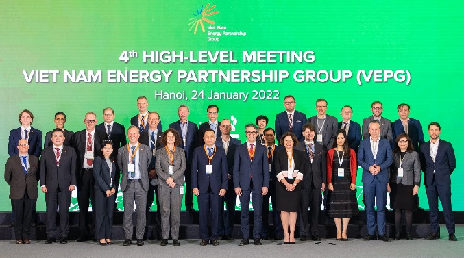 C&aacute;c đại biểu tham gia hội nghị.