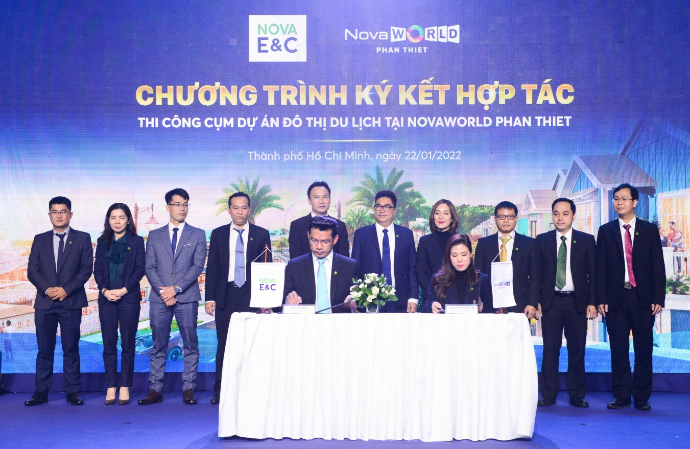 Tại sự kiện, Nova E&C ký kết hợp tác thi công dự án đô thị du lịch tại NovaWorld Phan Thiet.