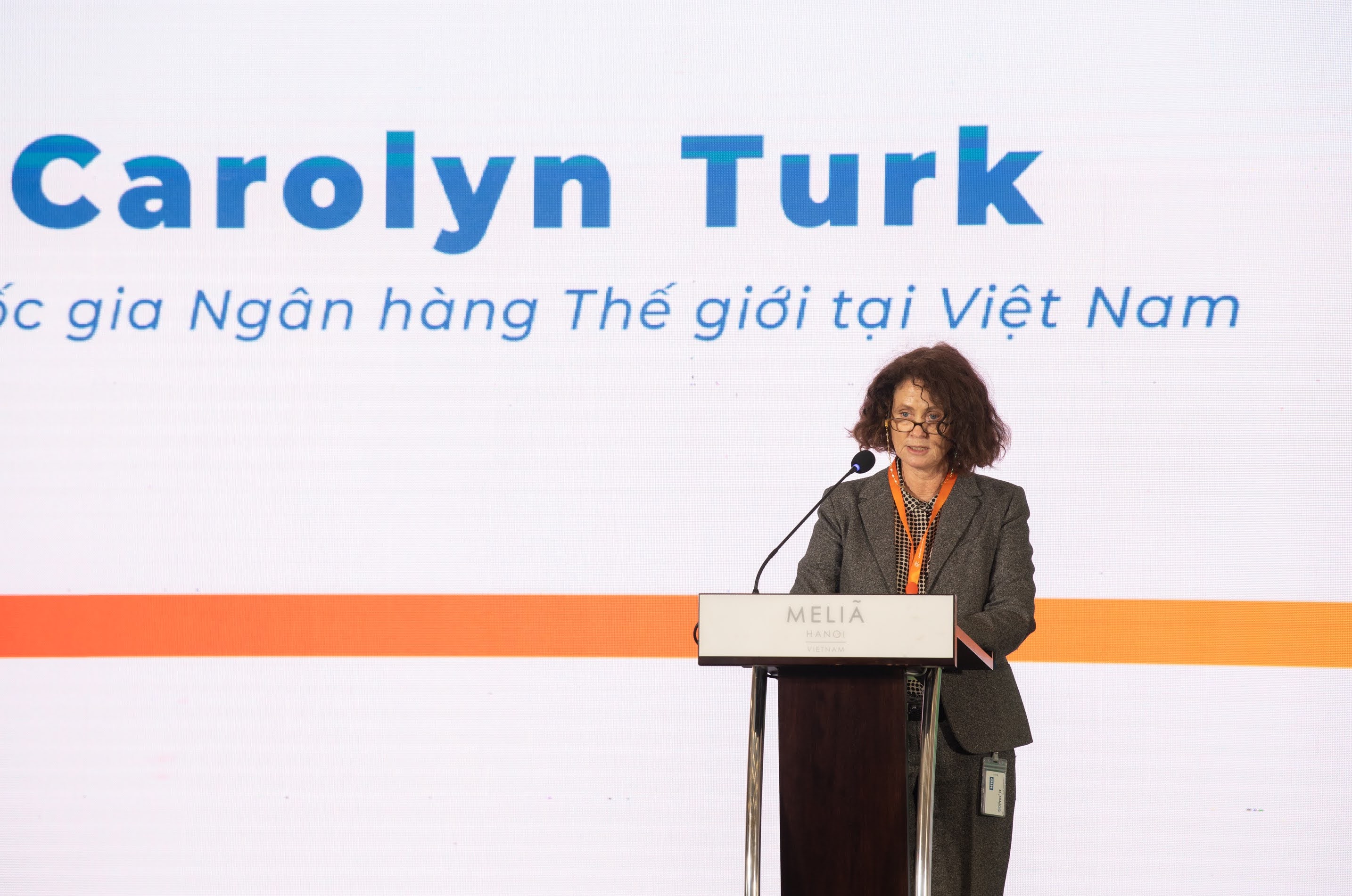 B&agrave; Carolyn Turk - Gi&aacute;m đốc Quốc gia Ng&acirc;n h&agrave;ng Thế giới tại Việt Nam.