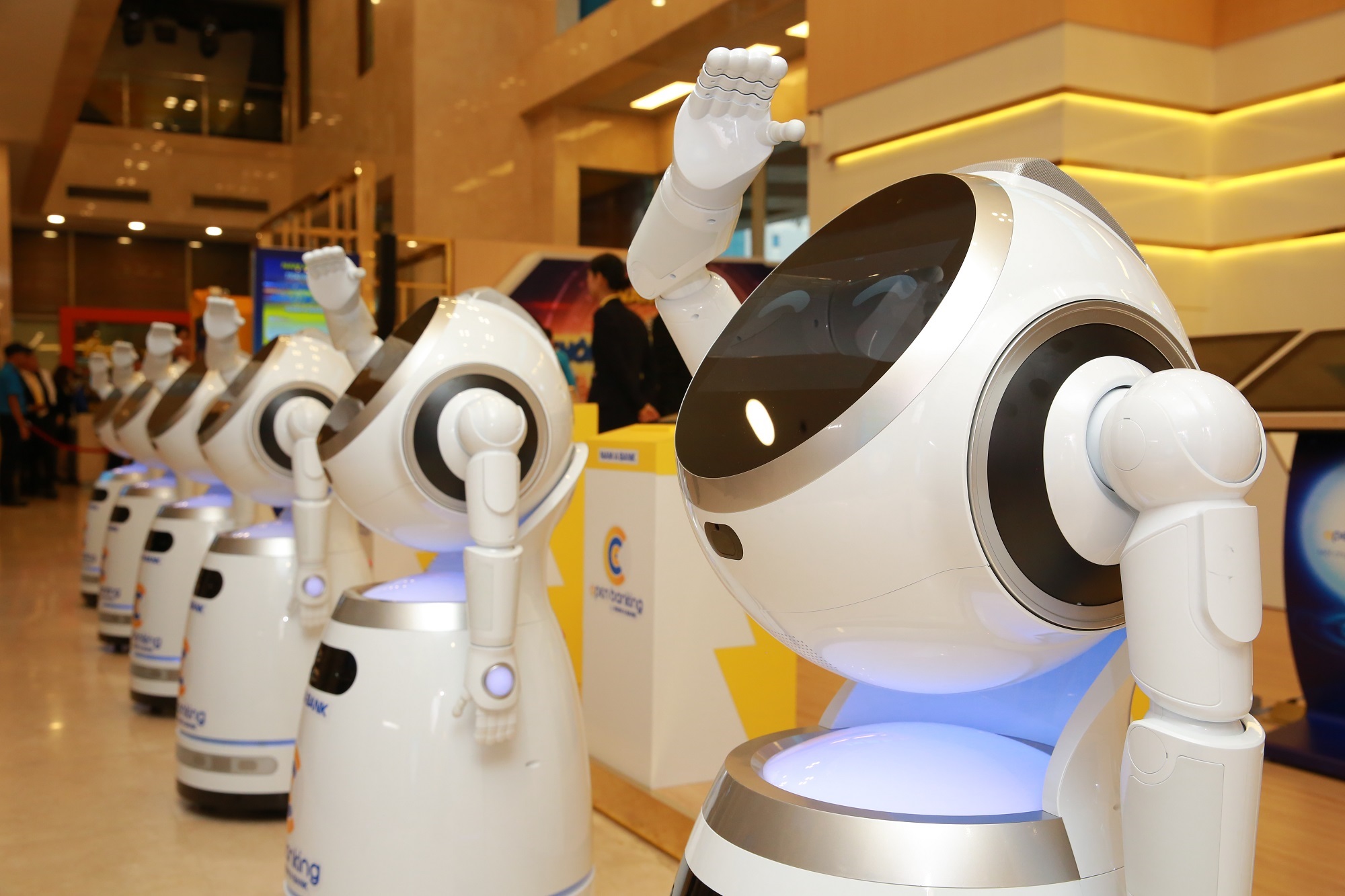 Robot OPBA - hệ sinh thái Ngân hàng số ONEBANK.