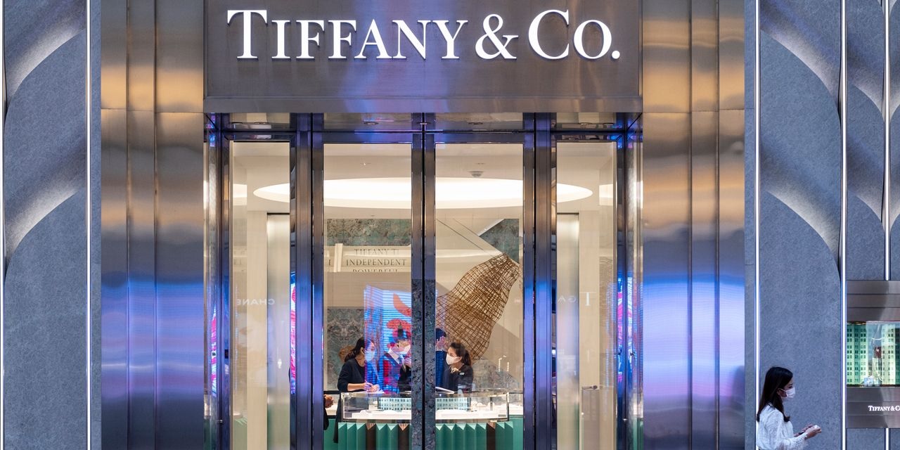 Kết quả kinh doanh của Tiffany là một bất ngờ rất thú vị, khẳng định xu hướng tích cực trong ngành trang sức.
