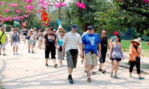 Đề xuất miễn thị thực cho du khách quốc tế để 