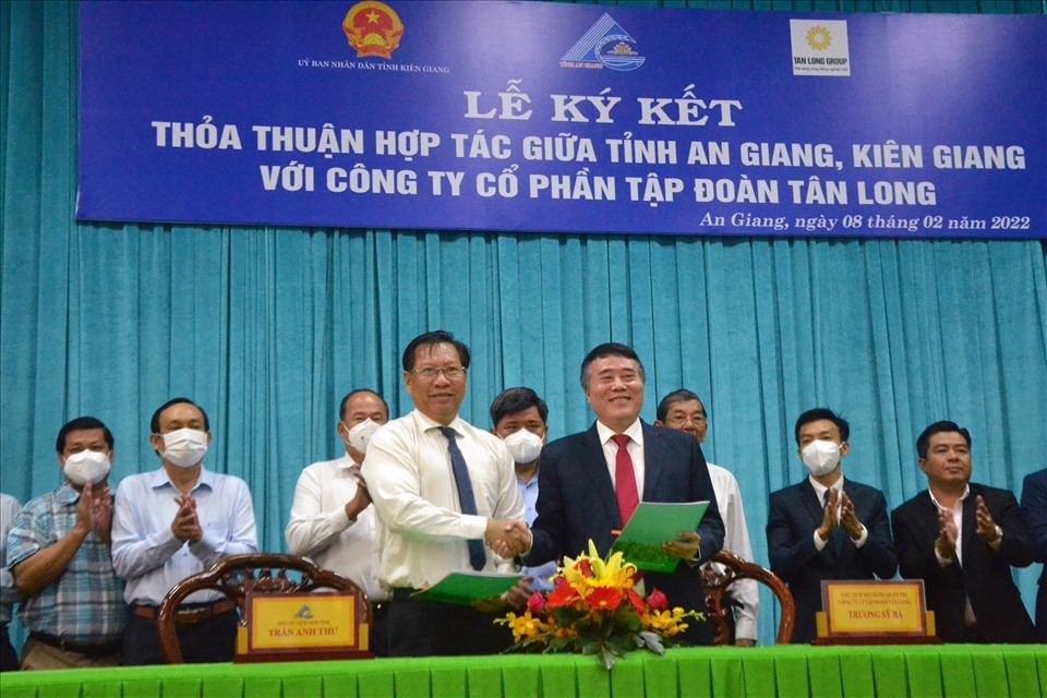 Ký kết hợp tác giữa Tập Đoàn Tân Long và 2 tỉnh An Giang, Kiên Giang.