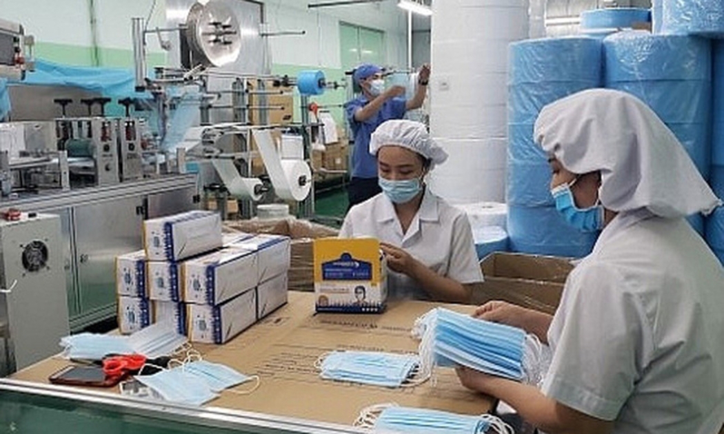 Tạm ngừng kinh doanh tạm nhập, tái xuất mặt hàng khẩu trang y tế, găng tay y tế từ 15/3/2022