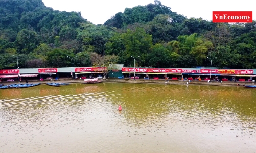 Chùa Hương sắp thoát khỏi những ngày vắng như chùa Bà Đanh