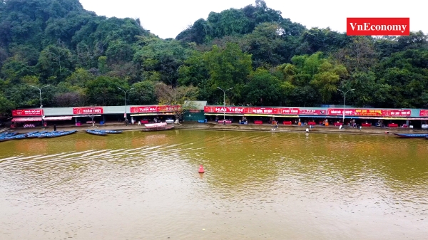 Chùa Hương sắp thoát khỏi những ngày vắng như chùa Bà Đanh