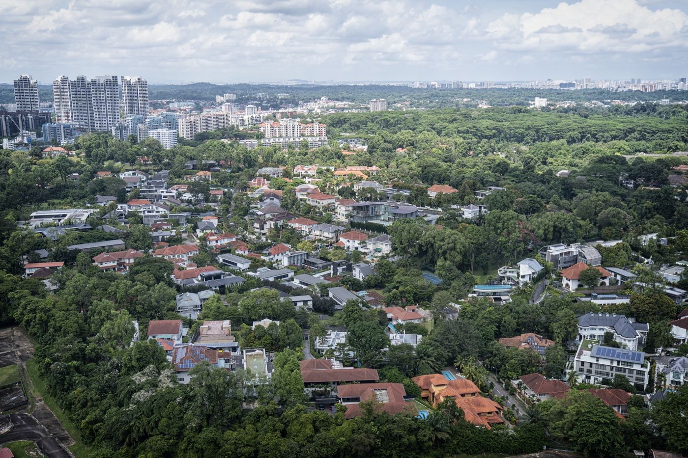 Khu Hollan Park, gần vườn b&aacute;ch thảo Botanic Gardens của Singapore - Ảnh: Bloomberg.