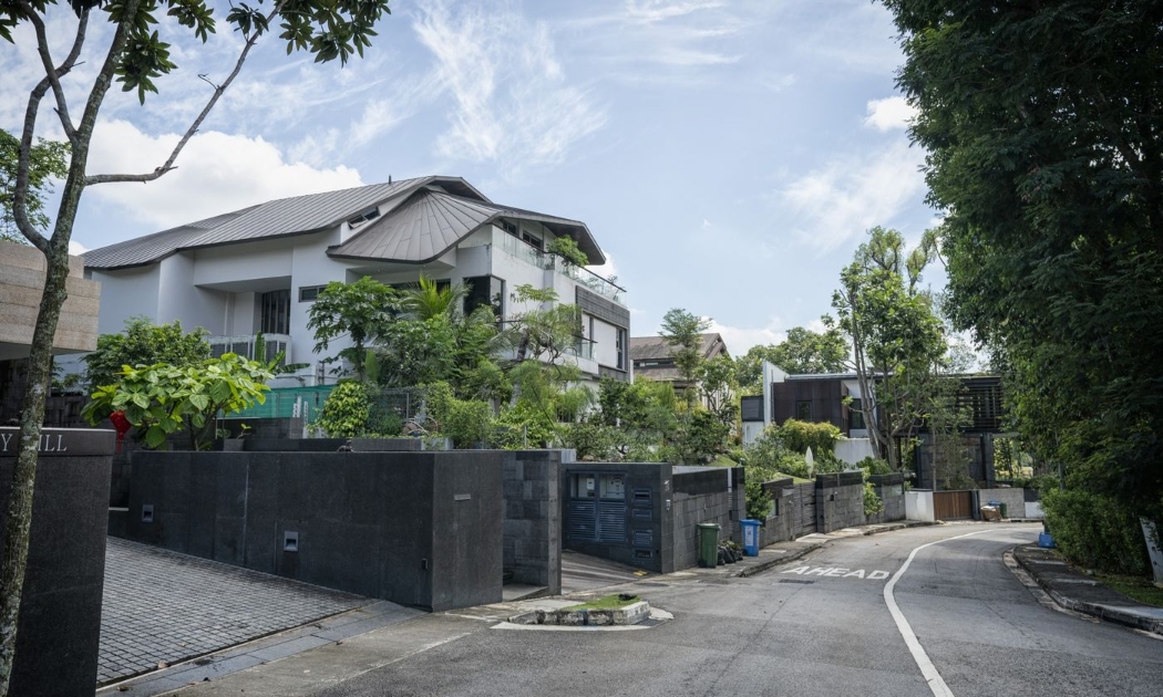 Những bungalow cao cấp ở khu Cluny Hill của Singapore - Ảnh: Bloomberg.