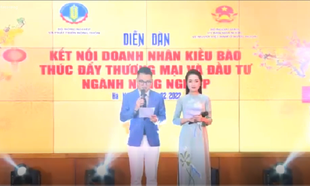 Diễn đàn kết nối Kiều bào diễn ra vào tối 14/02/2022 theo hình thức trực tiếp kết hợp với trực tuyến.