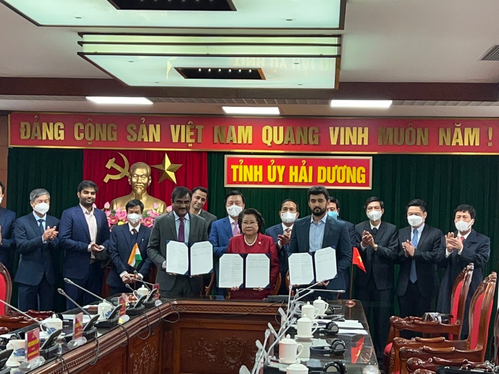 Các nhà đầu tư Ấn Độ ký biên bản quyết định đầu tư công viên dược tại Hải Dương 