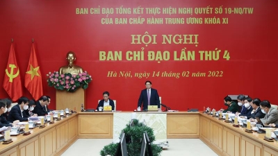 PM attends meeting on land management