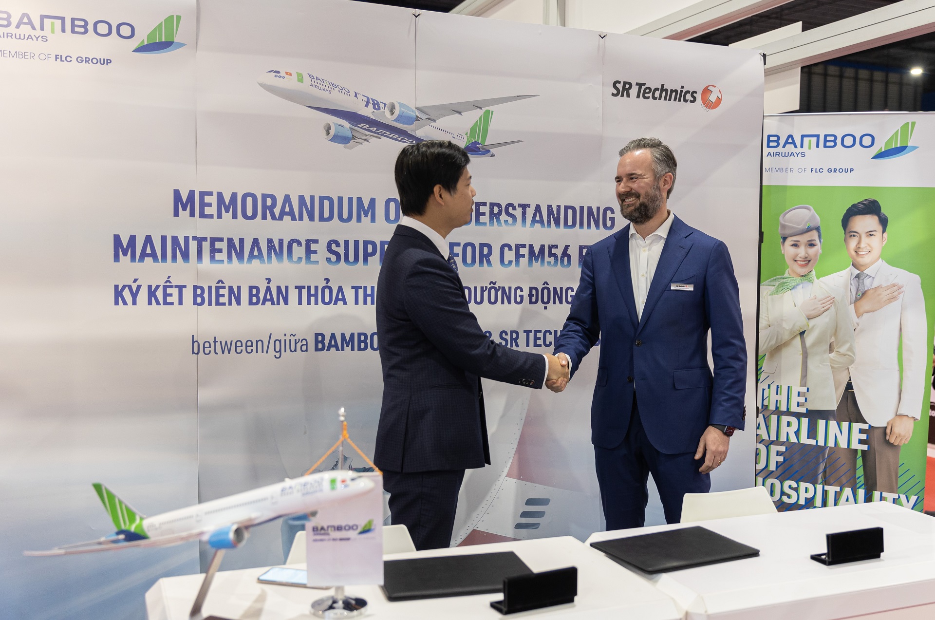 Bamboo Airways kí thoả thuận bảo dưỡng động cơ trị giá 60 triệu USD với Tập đoàn SR Technics trong khuôn khổ Singpore Airshow ngày 16/2/2022.