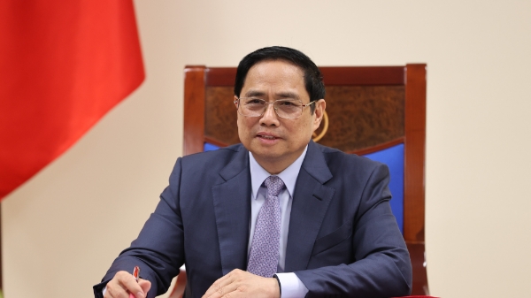 Thủ tướng đề nghị Pfizer sớm cung cấp 22 triệu liều vaccine cho trẻ 5-12 tuổi 