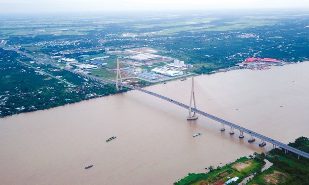 Cao tốc Cần Thơ - Cà Mau có điểm đầu kết nối vào tuyến cao tốc Mỹ Thuận - Cần Thơ, vào vị trí cầu Cần Thơ 2...