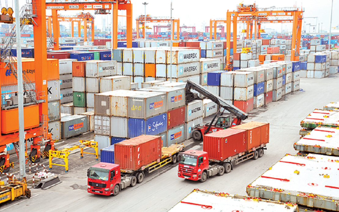 Xuất siêu đầu năm: Mừng ít lo nhiều?