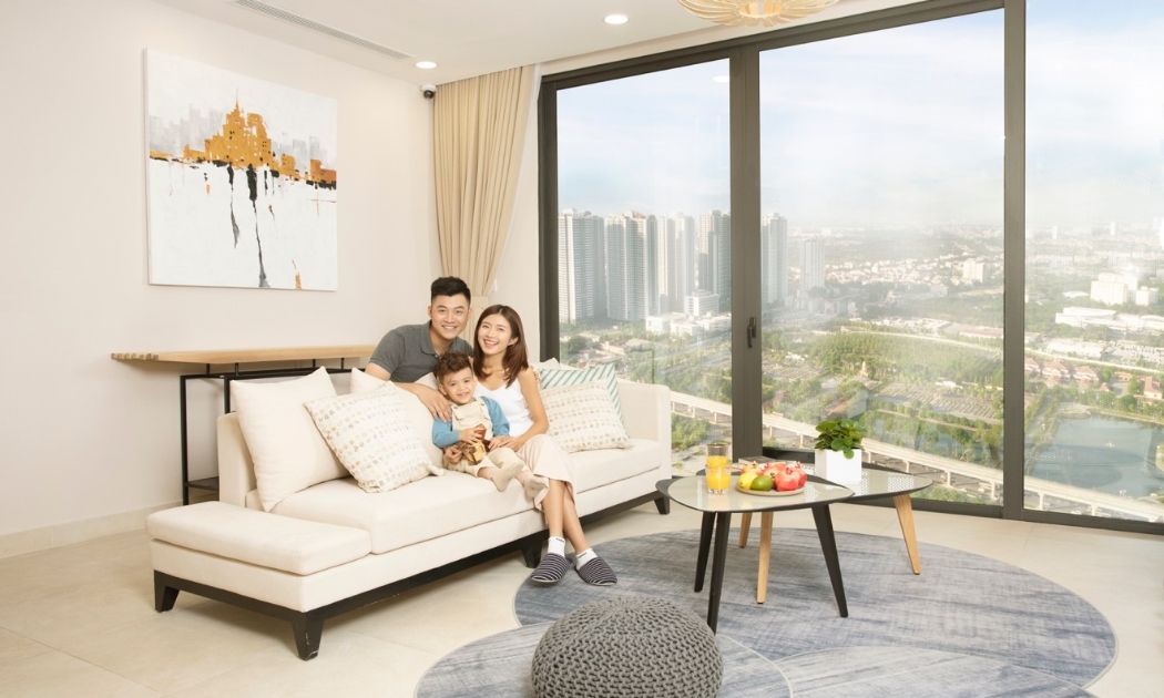 Không gian sinh hoạt chung hợp lý khiến con cháu đặc biệt thích quây quầy tại phòng khách.