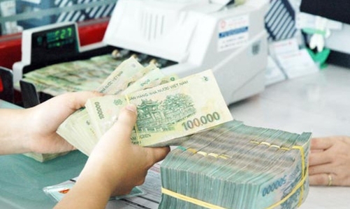 Lãi suất liên ngân hàng bám đuổi tốc độ tăng tín dụng