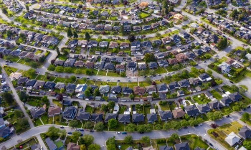 Thị trường địa ốc toàn cầu trước làn sóng tăng lãi suất