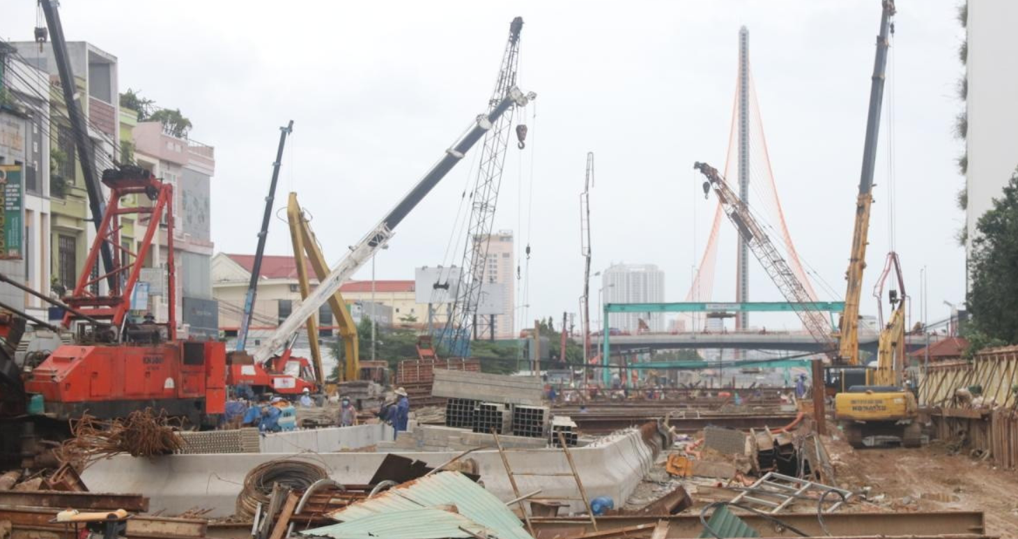 C&aacute;c nh&agrave; thầu triển khai nhiều mũi thi c&ocirc;ng, đẩy nhanh tiến độ thi c&ocirc;ng.