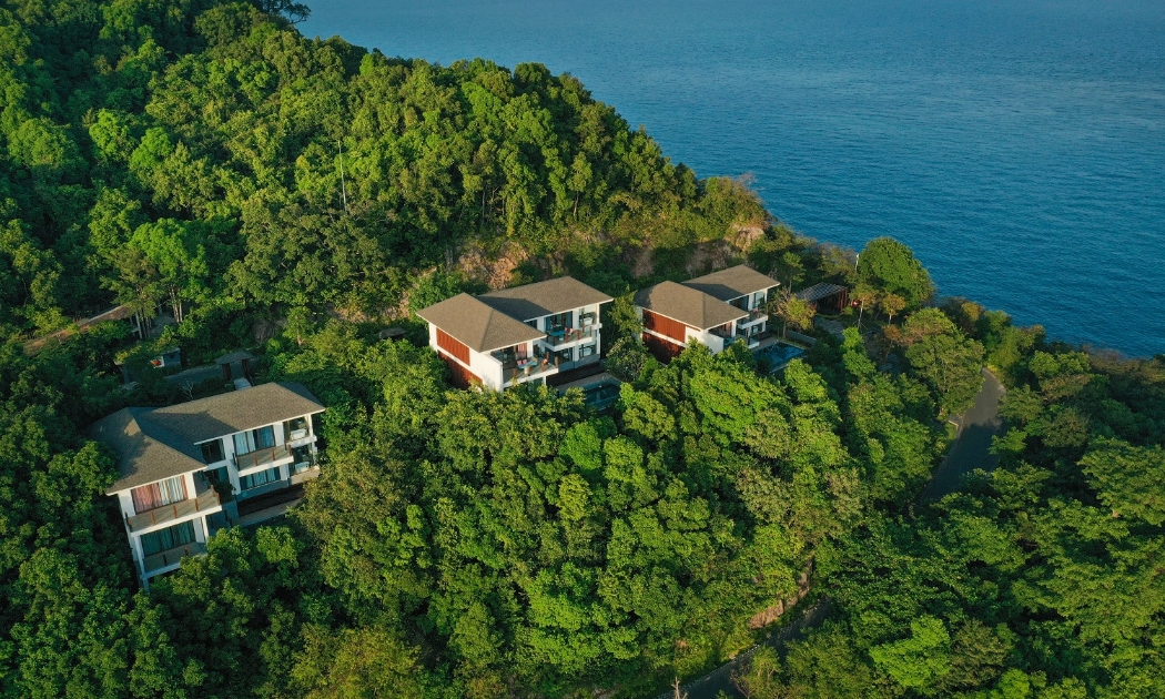 Những villa hàng triệu đô tại Sun Premier Village The Eden Bay tại Mũi Ông Đội (Phú Quốc) giúp định vị đẳng cấp của chủ nhân thượng lưu.