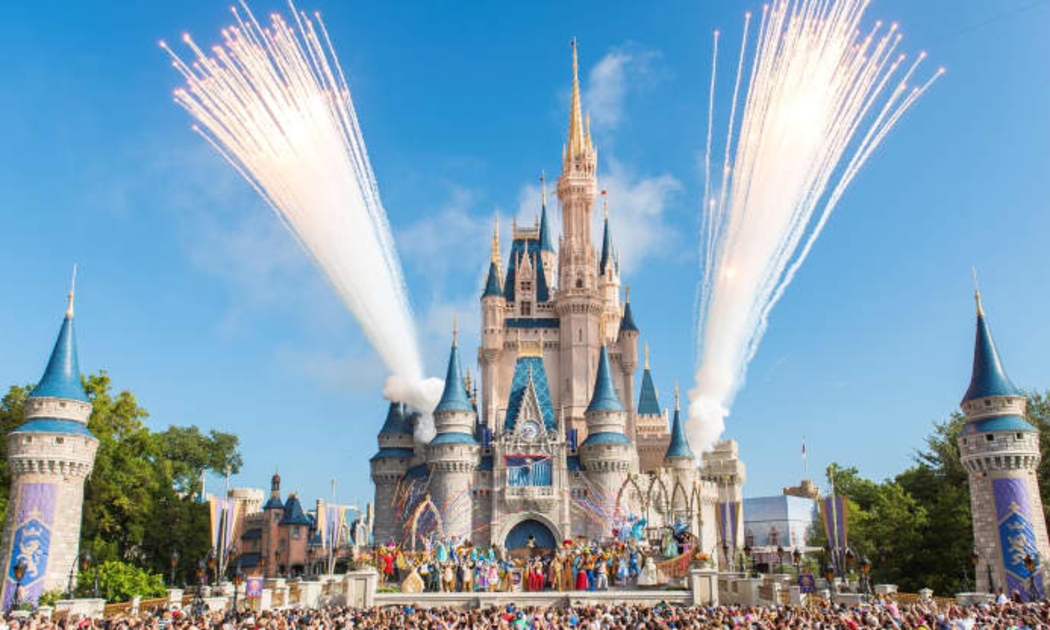 Một công viên chủ đề của Disney - Ảnh: Getty Images
