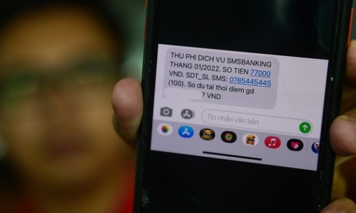 Ngân hàng và nhà mạng thống nhất sẽ thu phí trọn gói dịch vụ SMS Banking