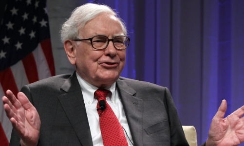 Warren Buffett: Không nên bán tháo cổ phiếu để tích trữ tiền mặt, vàng hay Bitcoin khi xảy ra chiến tranh
