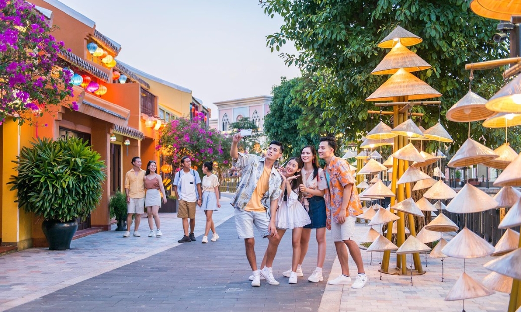 Doanh thu du lịch lữ hành tháng 2 ở một số địa phương bắt đầu tăng.