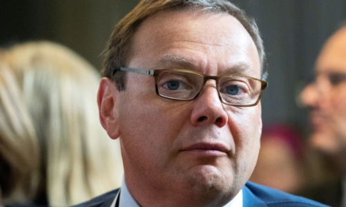 Hai tỷ phú Nga kêu gọi hoà bình cho Ukraine