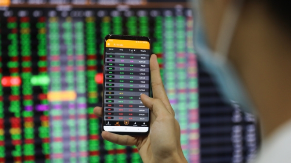 Đầu tư không còn dễ, chứng khoán năm 2022 vẫn hấp dẫn?