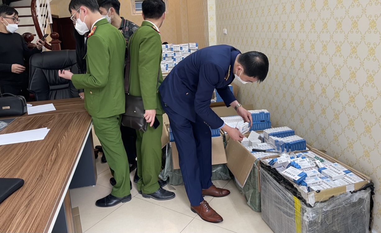 Lực lượng chức năng kiểm tra tại địa chỉ 115 Trung Phụng 