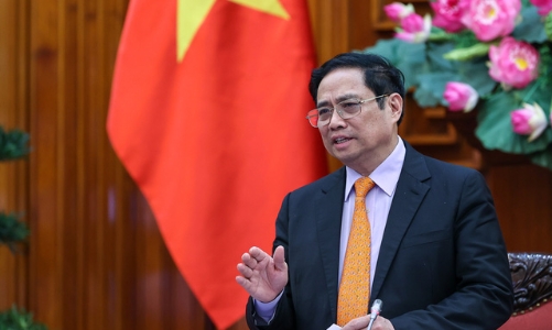 Thủ tướng yêu cầu Bộ Y tế cắt giảm ngay thủ tục, không để người dân vất vả mua thuốc điều trị Covid-19