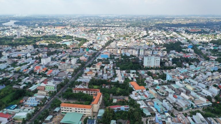 Các khu đô thị được xây dựng đồng bộ và hiện đại hơn tại Tân An (Nguồn: Đài Phát thanh và Truyền hình Long An).