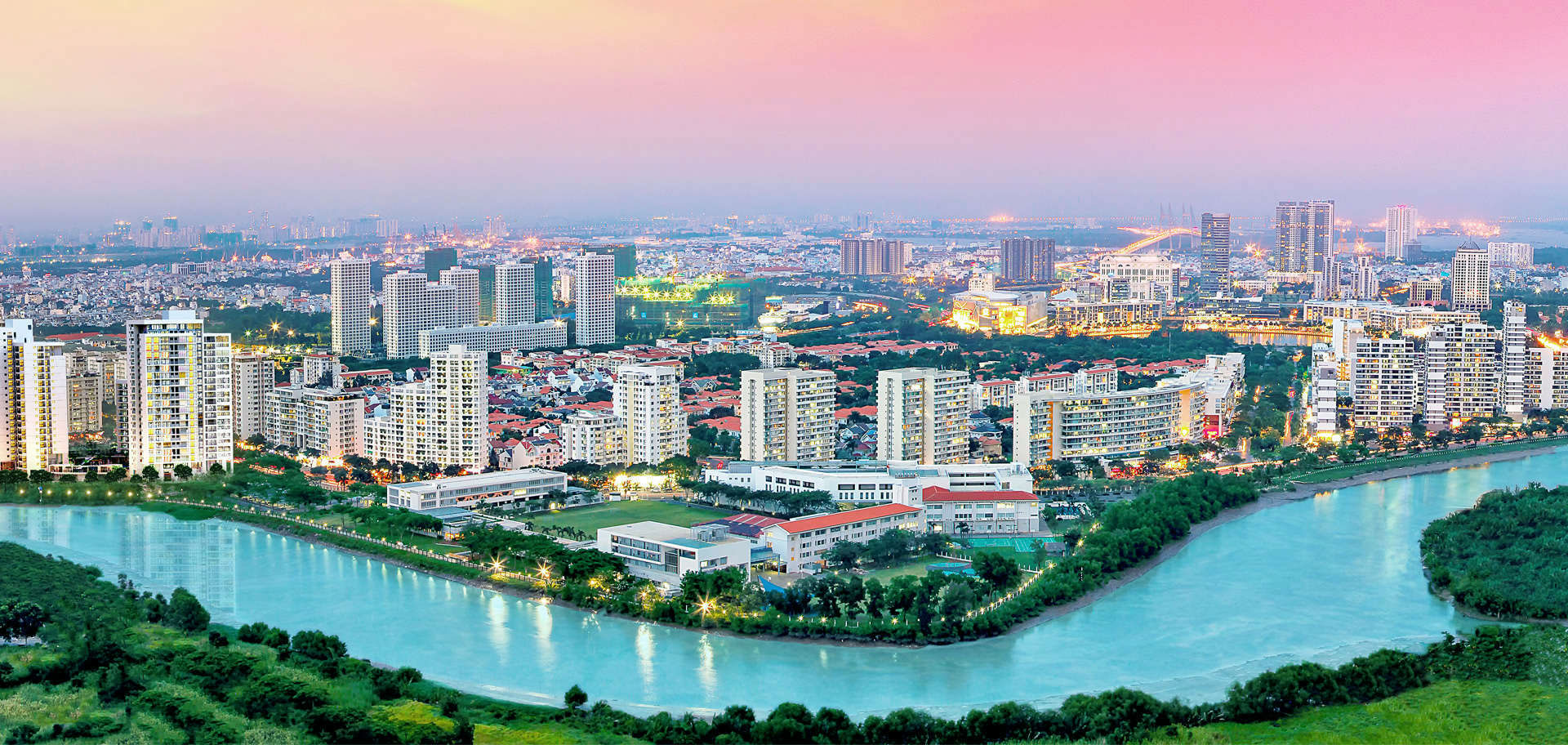 Tầm nh&igrave;n thực tế của Viva Plaza về Ph&uacute; Mỹ Hưng với cảnh quan tuyệt đẹp.