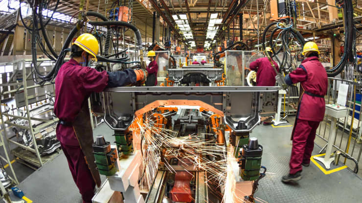 Tăng trưởng quý 4/2021 của Trung Quốc đã giảm xuống còn 4% so với cùng kỳ năm trước, dù tăng trưởng cả năm đạt 8,1% - Ảnh: Getty Images