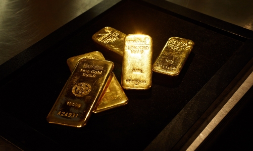 Giá vàng miếng nhảy vọt 3 triệu đồng/lượng sau một đêm, cao hơn thế giới gần 16 triệu đồng/lượng