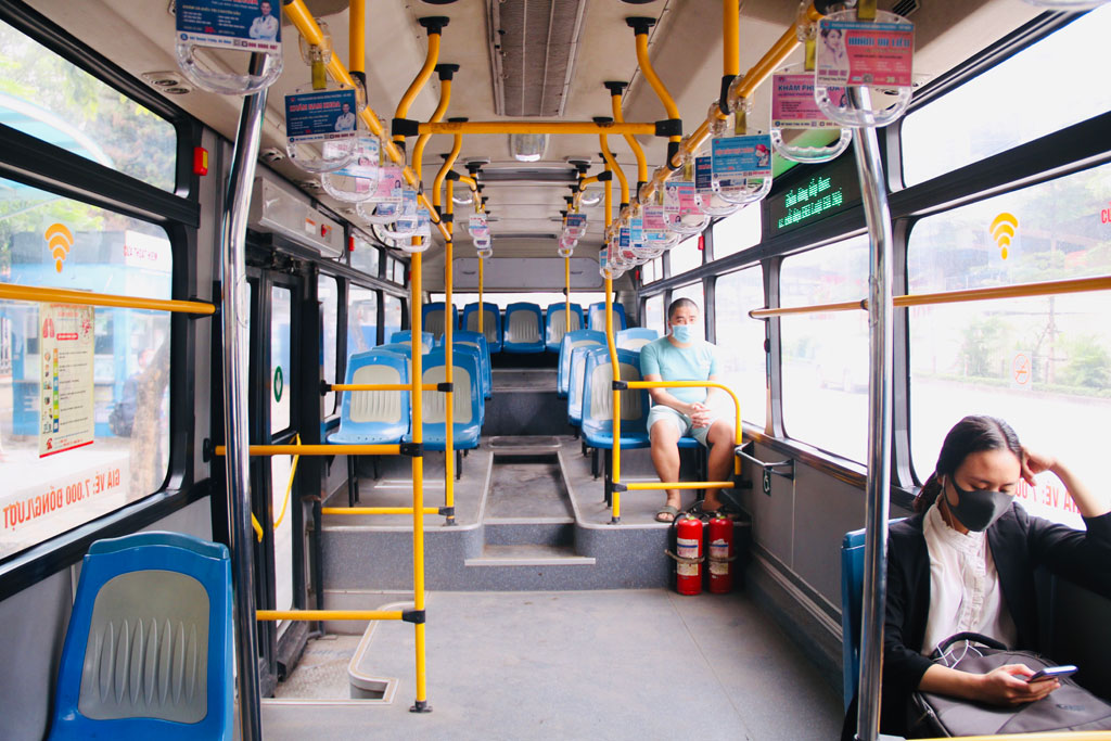 Nhiều tuyến buýt kế cận Hà Nội đang '"chết mòn" vì ế khách