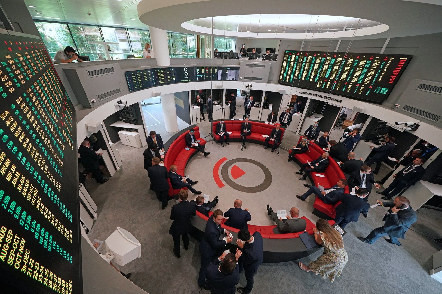 Sở giao dịch kim loại London (LME) - Ảnh: Zuma/WSJ.