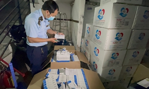 Thu giữ số lượng kit test không nguồn gốc lớn nhất từ trước đến nay