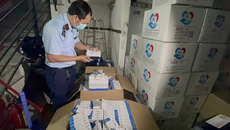 56.490 bộ kit test nhanh Covid -19 không hóa đơn chứng từ.