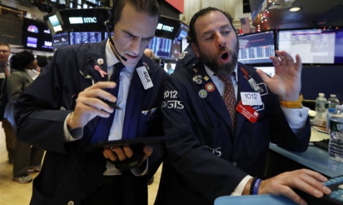 Cả chứng khoán Mỹ và giá dầu cùng giảm trong tuần này