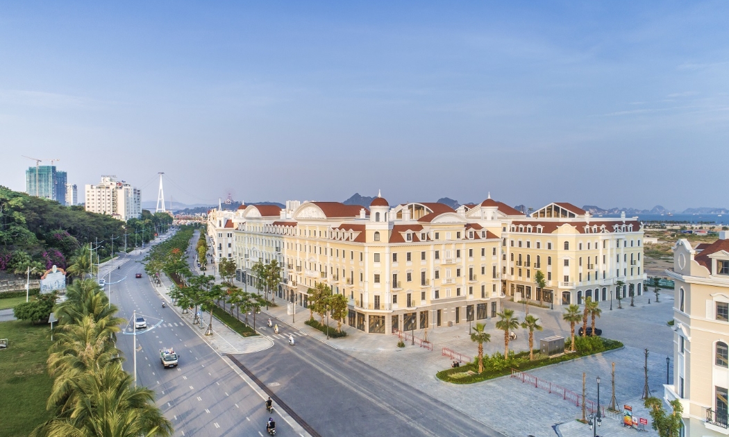Tổ hợp nhà phố thương mại Sun Plaza Grand World.