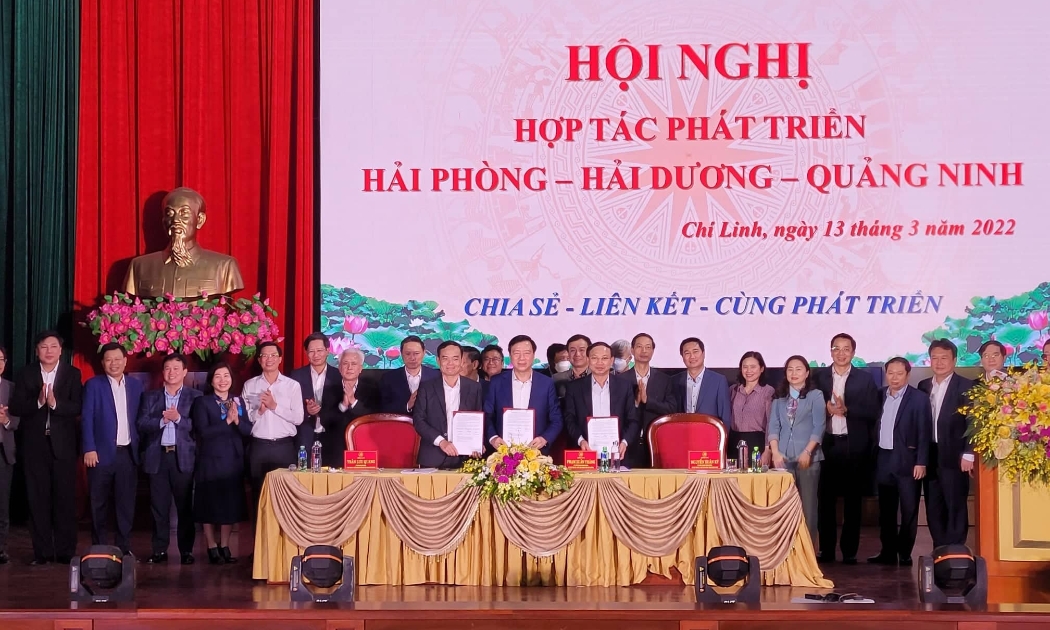 Hội nghị hợp tác phát triển giữa Hải Phòng, Hải Dương và Quảng Ninh